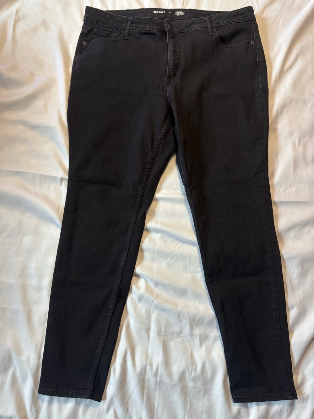 Old Navy Black Women’s Rockstar Skinny Jeans